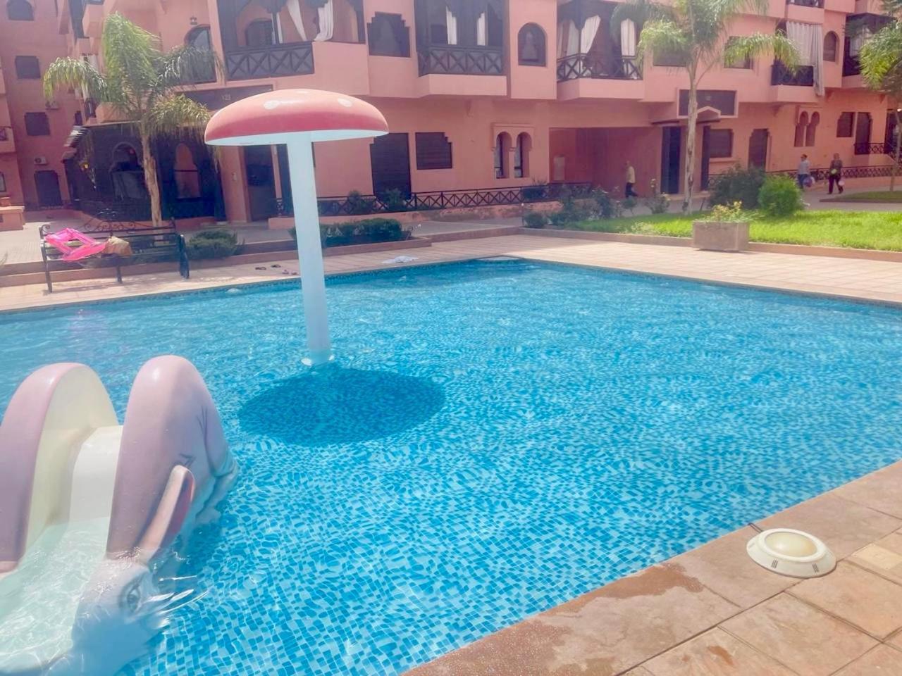 Oasis De Detente Avec Terrasse Et Vue Sur Piscine Μαρακές Εξωτερικό φωτογραφία